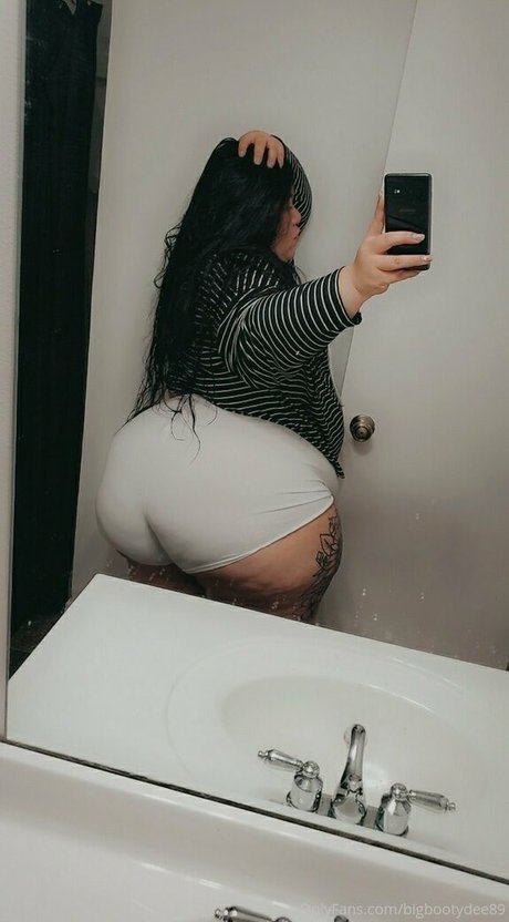 bigbootydee89 pornstar free photo