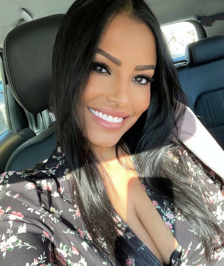 beautiful big boobs onlyfans free xxx pictures