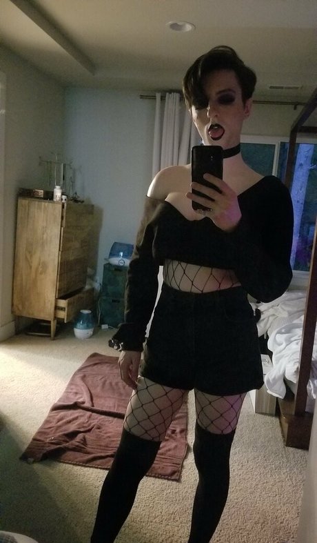 dattocosplay model nudes picture