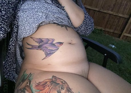 pregnantsnow nude actress pics