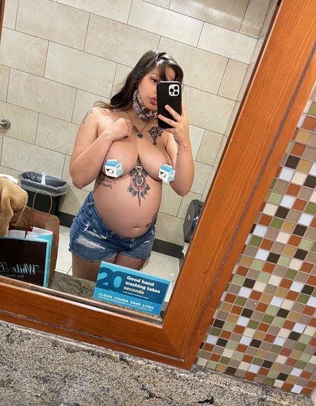 pregnantsnow top actress images