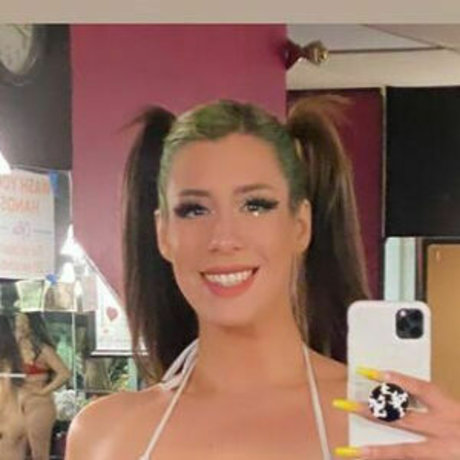 gothkaren hd actress photo