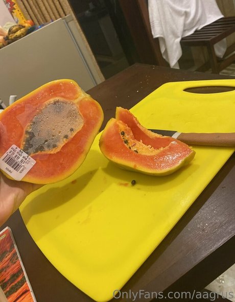 Aagrus naked model pictures