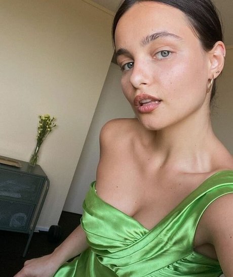 Ruxandra Porojnicu pornstar beautiful photos