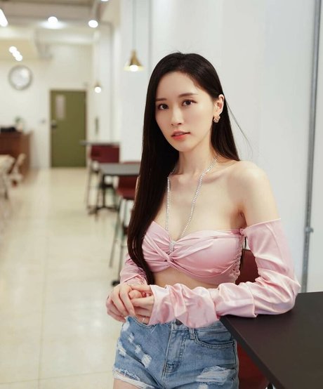 Vanessa Only4567 nudes star pics