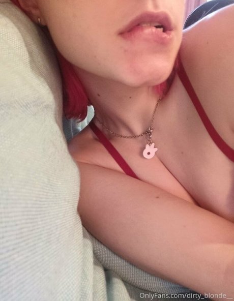 dirty blonde__ model naked photos