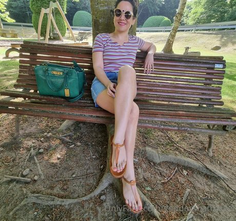 goddesshathafeet nudes star archive