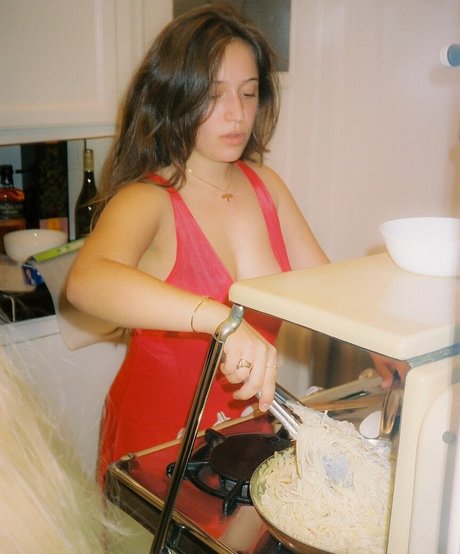 Gideon Adlon star erotic image