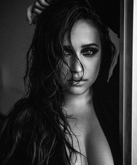 Gideon Adlon free pornstar archive