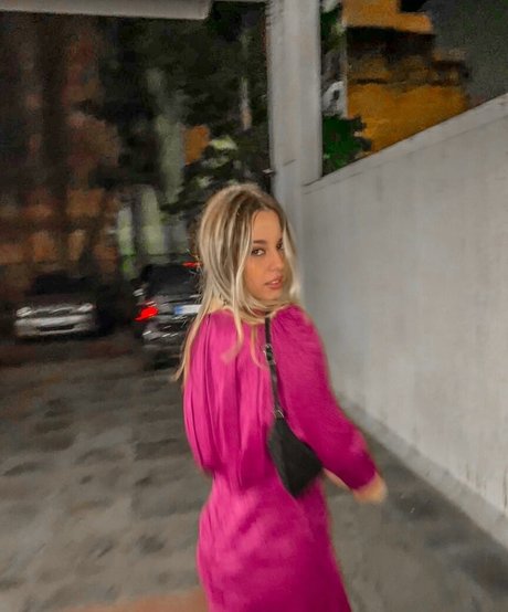 Elena Lagou erotic pornstar pic