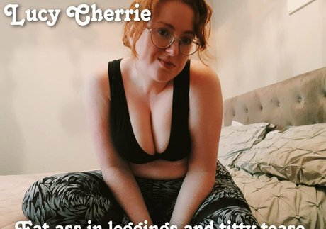 lucycherriefree naked pornstar archive