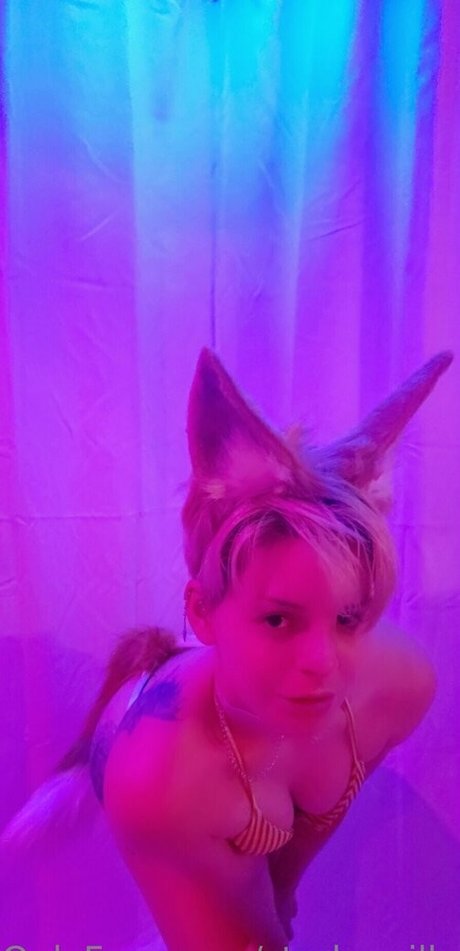 starkzzzilla perfect model pic