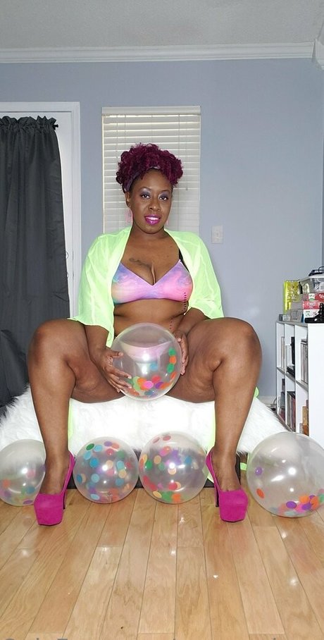 msmarshaex nude star pictures