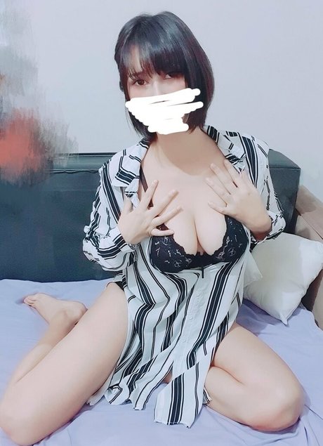 stingraish model pornographic photos