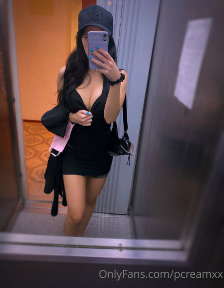 Pearl Sexting pornstar nudes pictures