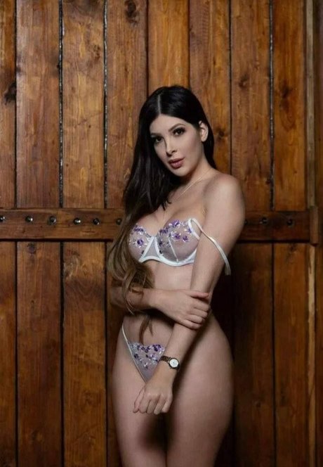 latina mom onlyfans exclusive photos