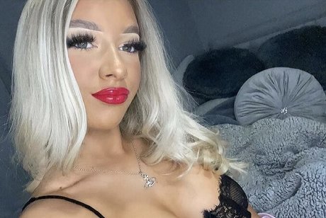 Neve Ellel pornstar sex img