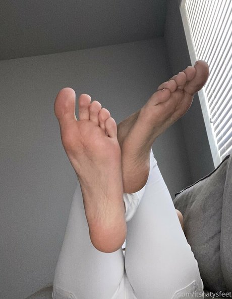 Itsnatysfeet art star archive