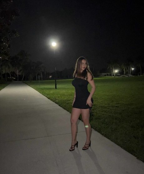 MadelynLipscomb pretty actress pic