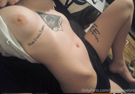 Joelee Catherine star nude pic