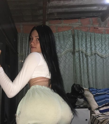 soy danni18 perfect model pic