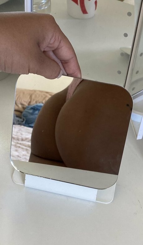 venezuelancream exclusive pornstar pic