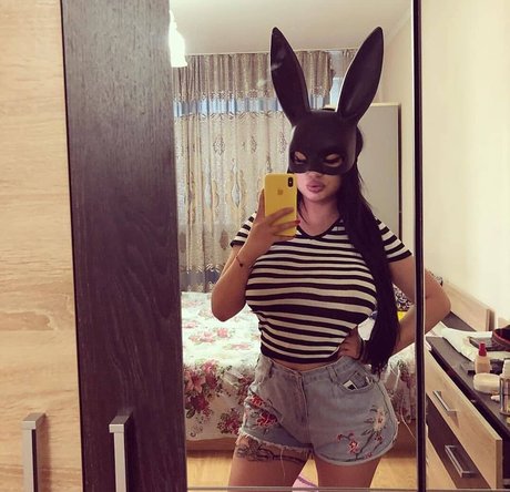 Asa Lochka pornstar exclusive pic