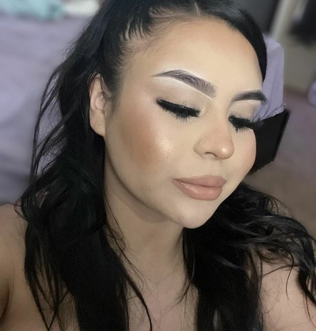 Carolina Corrales free model photos