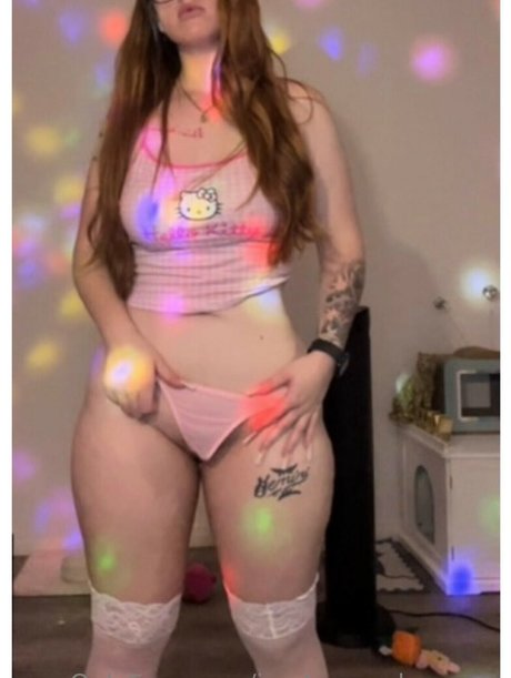 iamheavynlyserene star nude img
