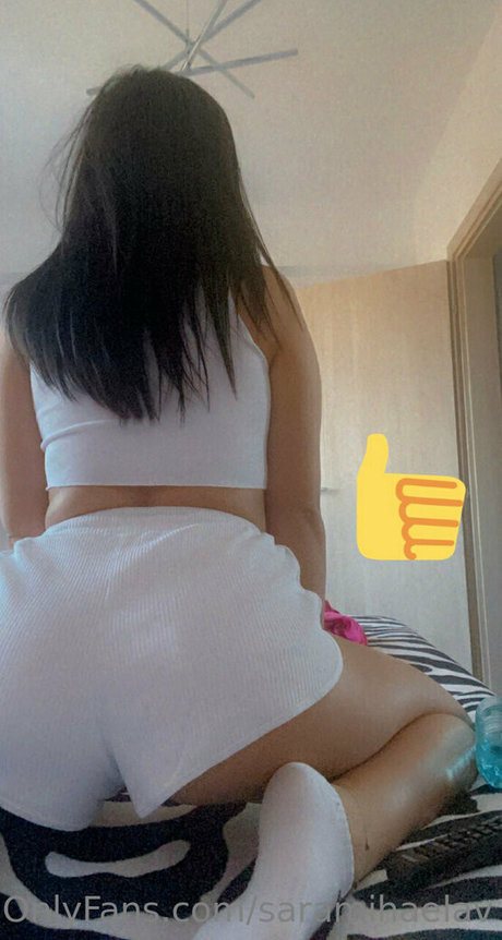 zinazinav model exclusive pic