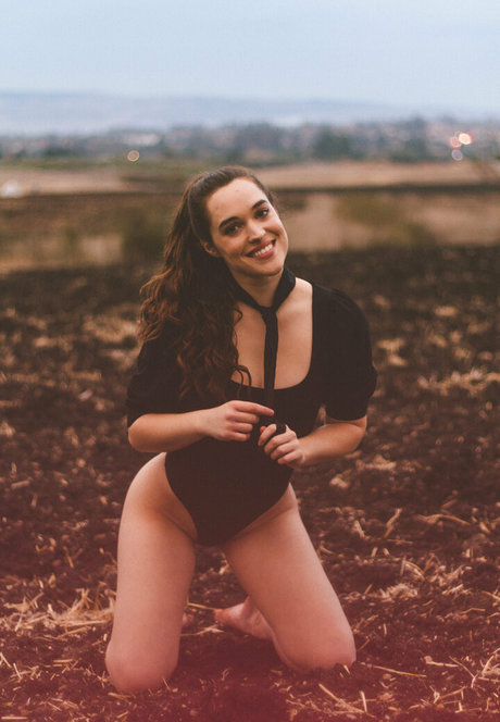 milf teen onlyfans sexy naked photo