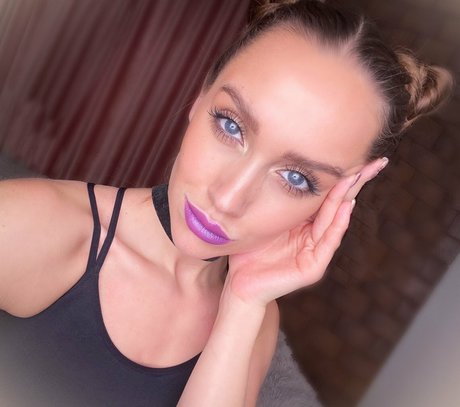 Kristina Sweet star free images