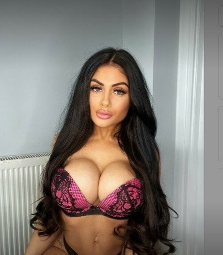 Linsay Streatfield free model picture