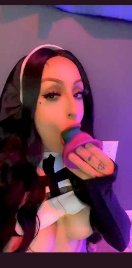 Salem sinner star nude pic