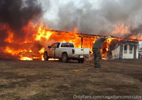 canadiancomiccutie top star img