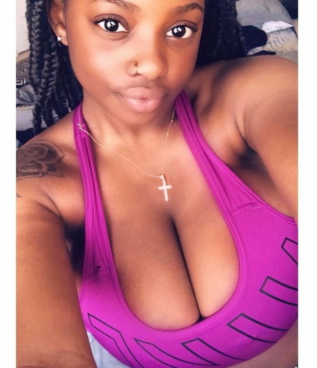 Itstaviaa nice pornstar photo