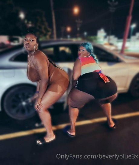 beverlyblue3x model pornographic picture