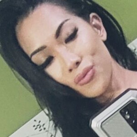 mynxmamii naked model photo