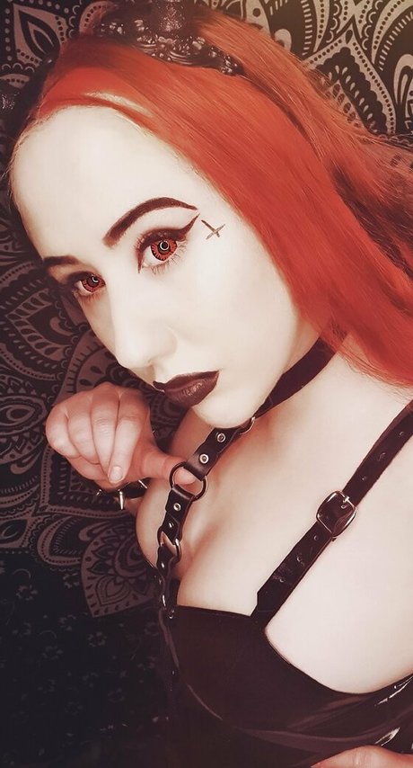 gothickitti model porn img