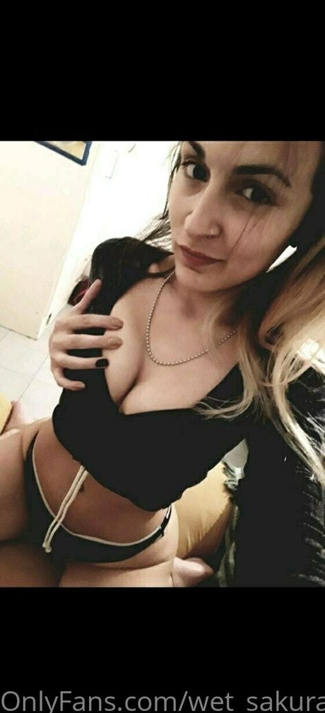wet sakura model nudes img