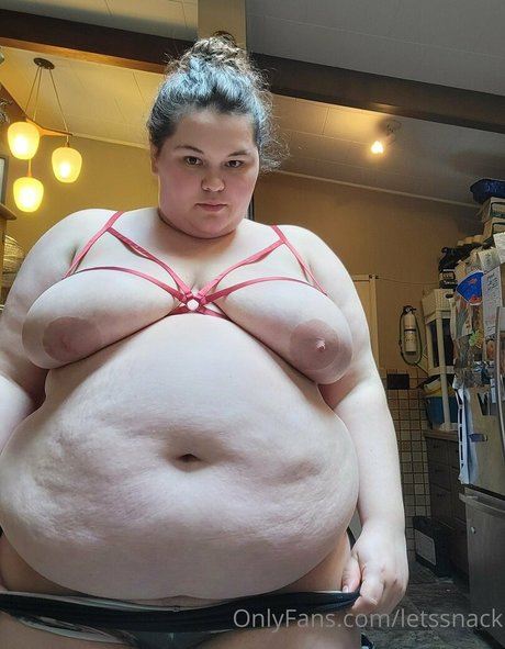 letssnack model art pics