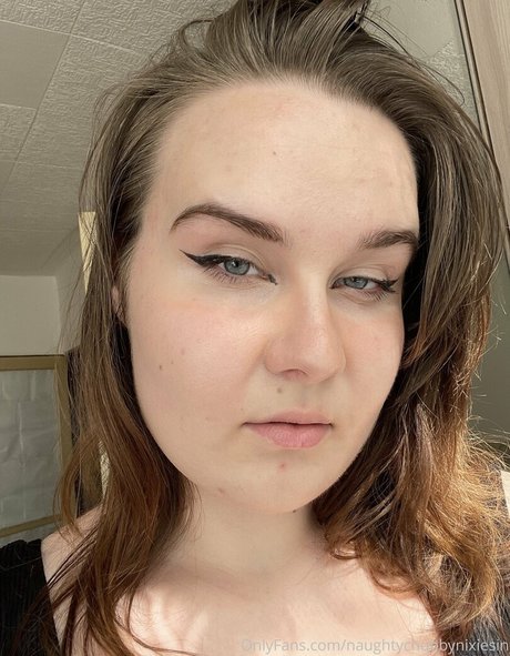 Naughtychubbynixiesin nice actress img