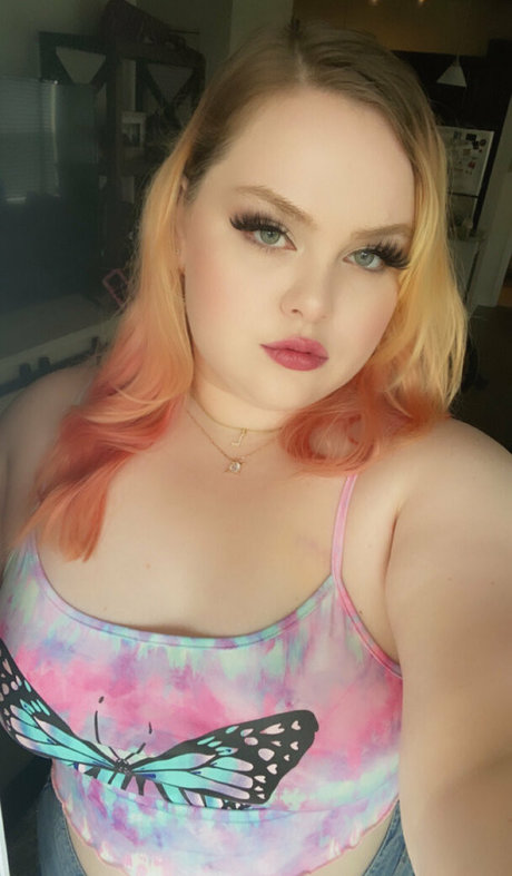 laylaluckie24 star hd pictures