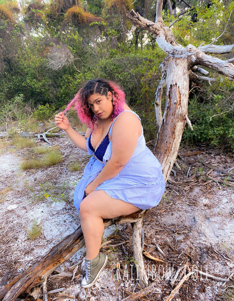 raiindoll sex actress gallery
