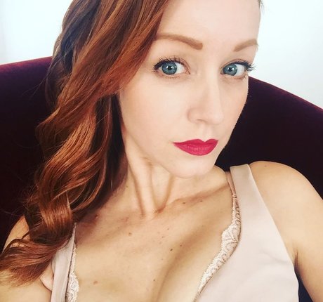 Lindy Booth nice star image