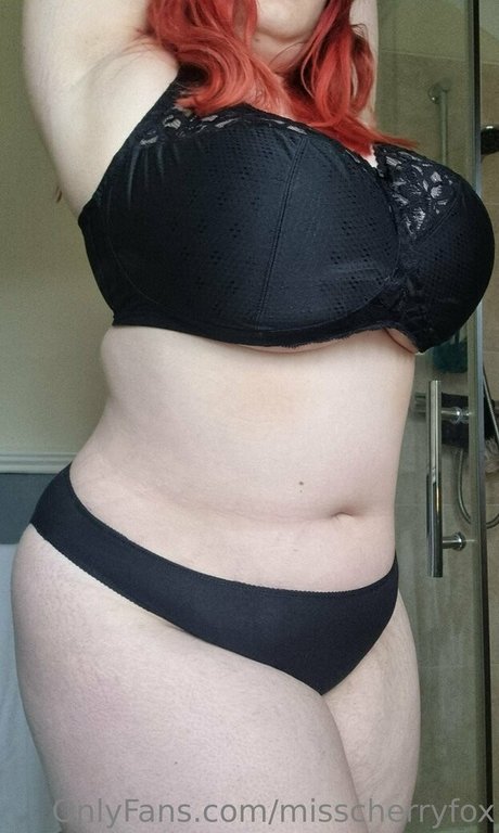 misscherryfox high quality model pics