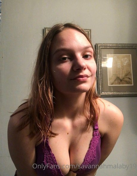 Savannahmalaby19 hd actress photo