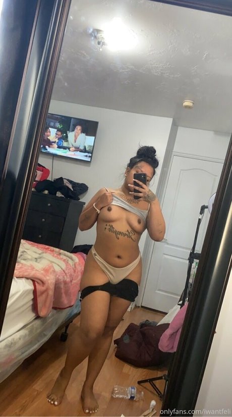 iwantfeli xxx model gallery