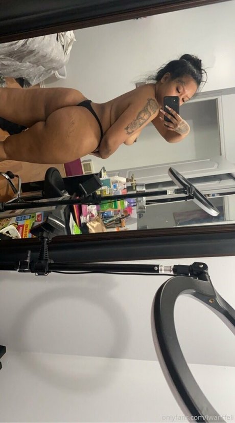 iwantfeli hd pornstar pic