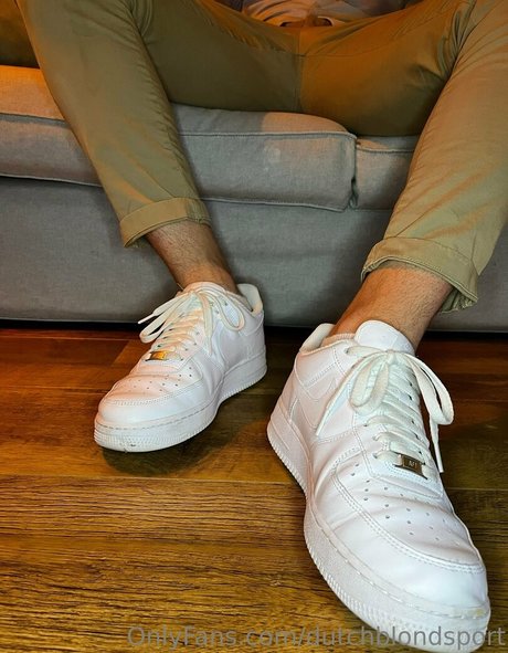 dutchblondsport erotic model picture